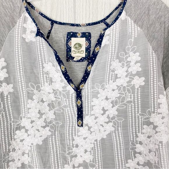 Anthropologie | Tiny | Dulcinea Embroidered Blouse Size XS - Picture 3 of 11